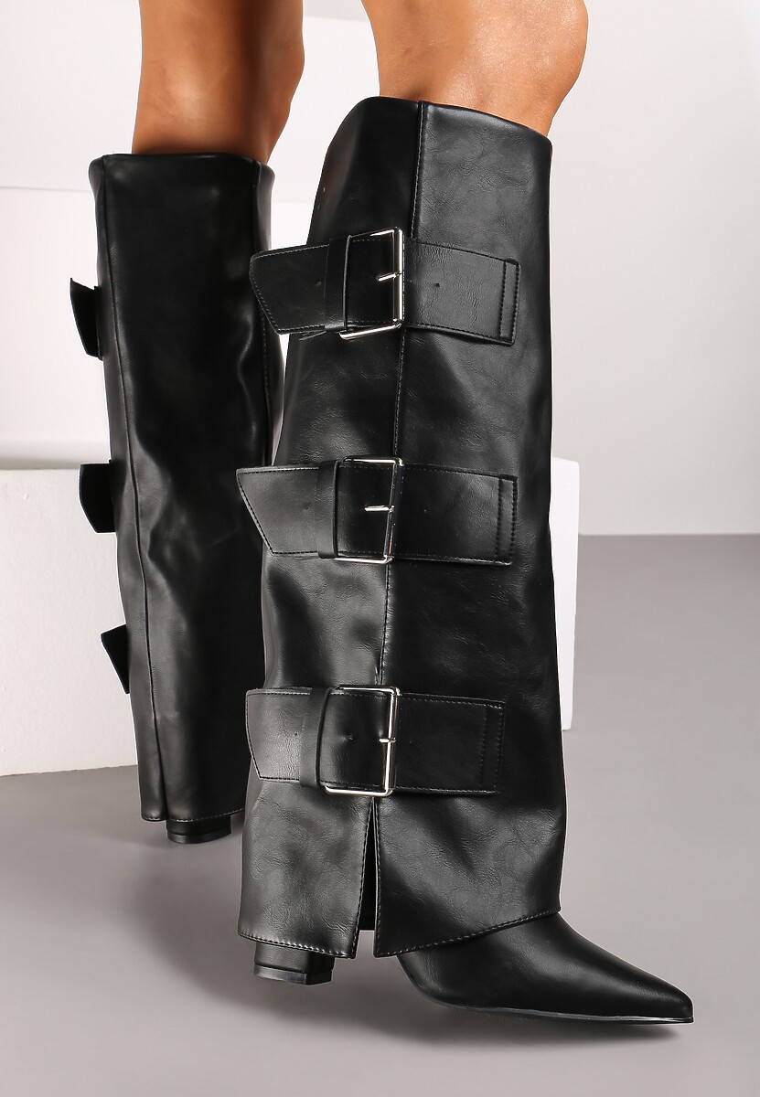 Czarne Rockowe Kozaki na Słupku z Wywiniętą Cholewką Wykończone Klamrami Navlaya