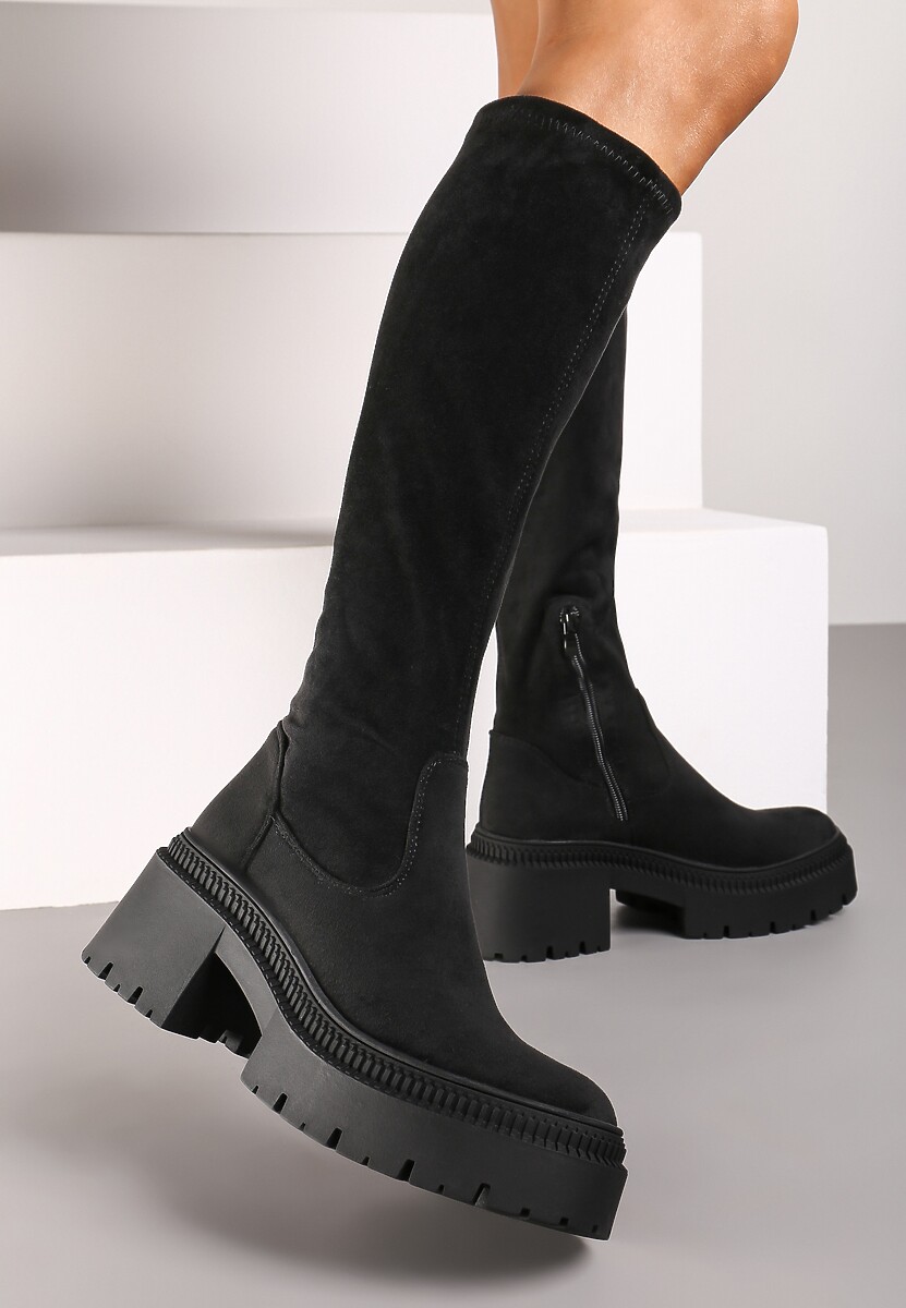 Czarne Długie Kozaki z Elastyczną Cholewką na Grubej Tłoczonej Podeszwie Hantrine