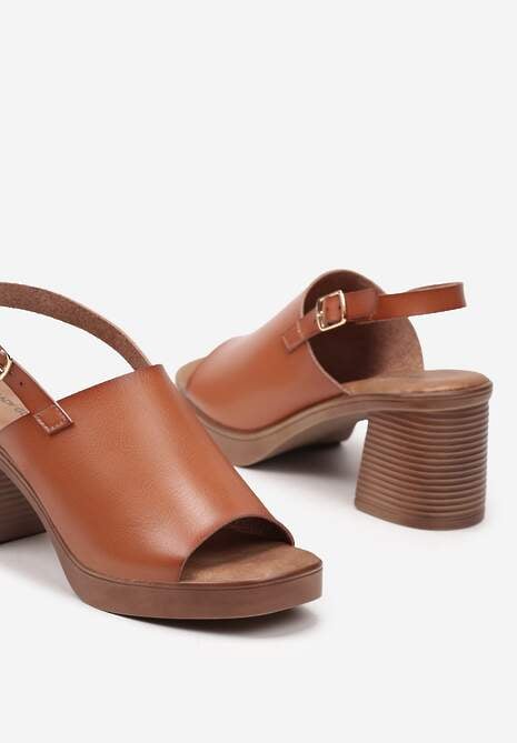 Brązowe Casualowe Sandały na Słupku z Odkrytą Piętą i Sprzączką Evola
