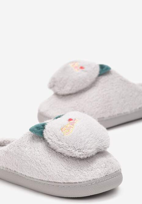 Jasnoszare Kapcie Ozdobione Naszywką Jabłuszkiem Anzerames