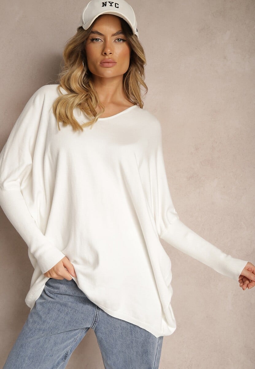 Biała Nietoperzowa Bluzka z Dzianiny z Wiskozą z Dekoltem i Cyrkoniami na Plecach Vailune