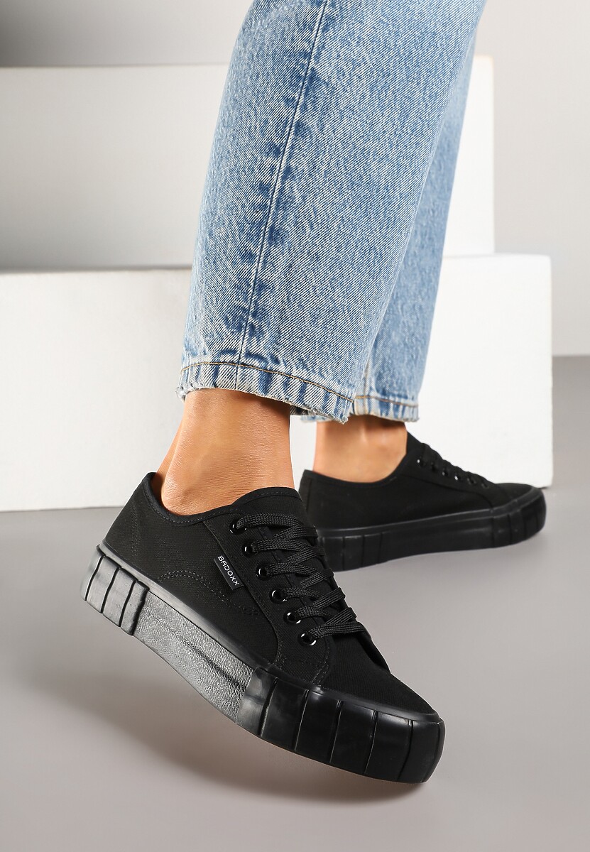 Czarne Trampki na Tłoczonej Platformie Maivoria