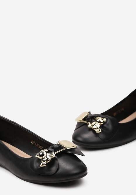 Czarne Balerinki z Metalową Ozdobą na Froncie Alverua