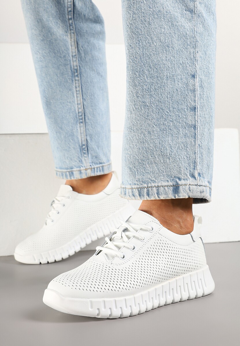 Białe Sneakersy ze Skóry Naturalnej z Perforacją na Tłoczonej Podeszwie Setilora