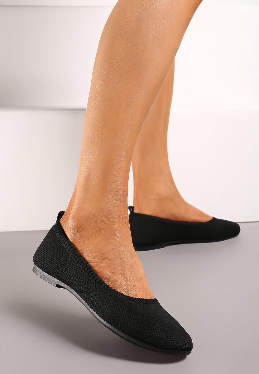 Czarne Balerinki z Okrągłym Noskiem i Materiałową Cholewką Mililena