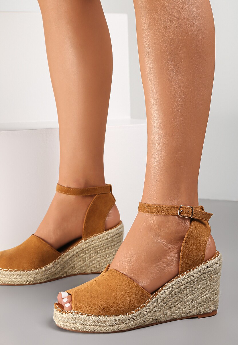 Brązowe Sandały Aririth