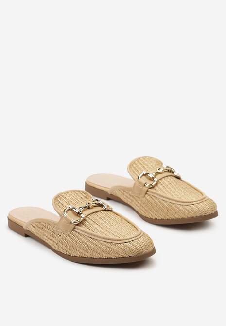 Ciemnobeżowe Klapki Mule z Tłoczeniem na Wzór Plecionki i Klamrą Opheliase