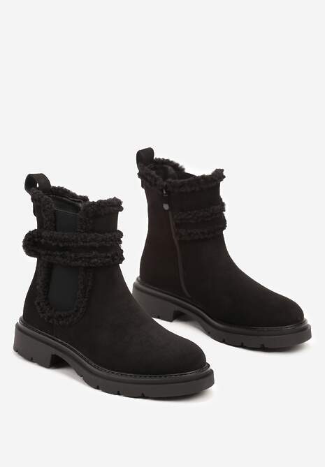 Czarne Ekozamszowe Botki Typu Sztyblety z Ozdobnymi Futrzanymi Wstawkami Inavelia