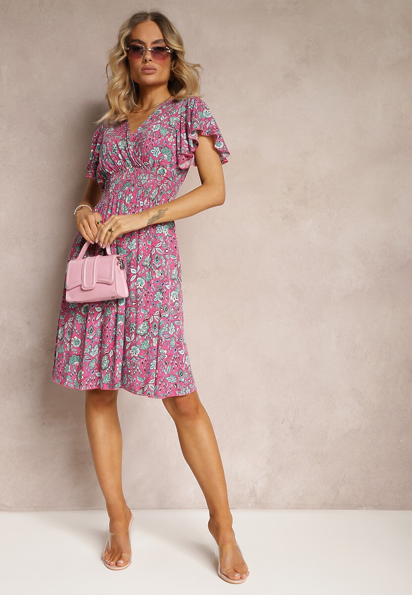 Różowa Kwiecista Sukienka z Wiskozy z Dekoltem w Serek i Gumką w Pasie Miralia