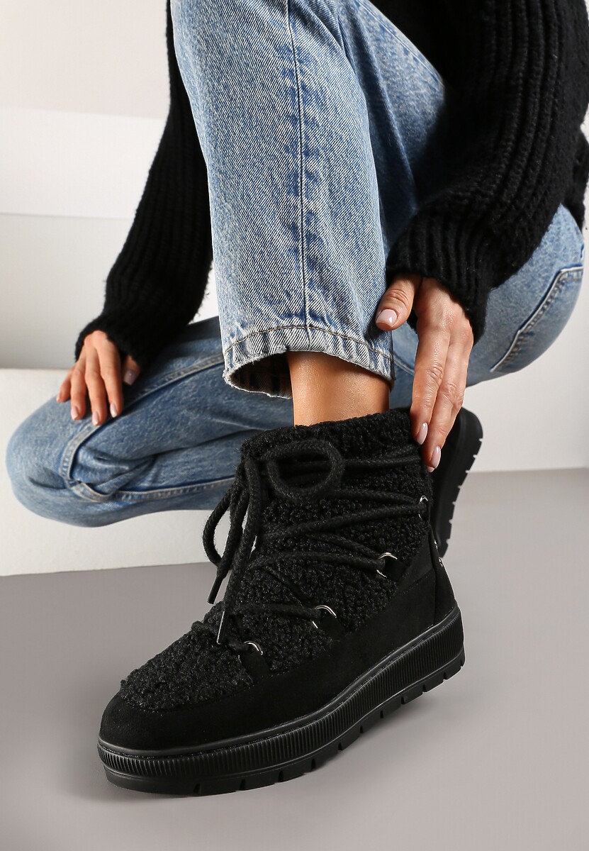 Czarne Futrzane Śniegowce o Fakturze Typu Baranek z Ozdobnym Sznurowaniem Firedi