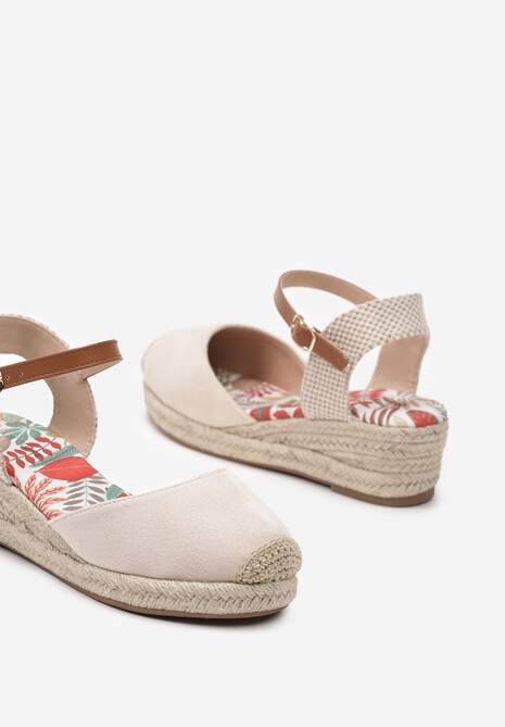 Beżowe Sandały Espadryle z Plecionką na Niewysokim Koturnie Debranella