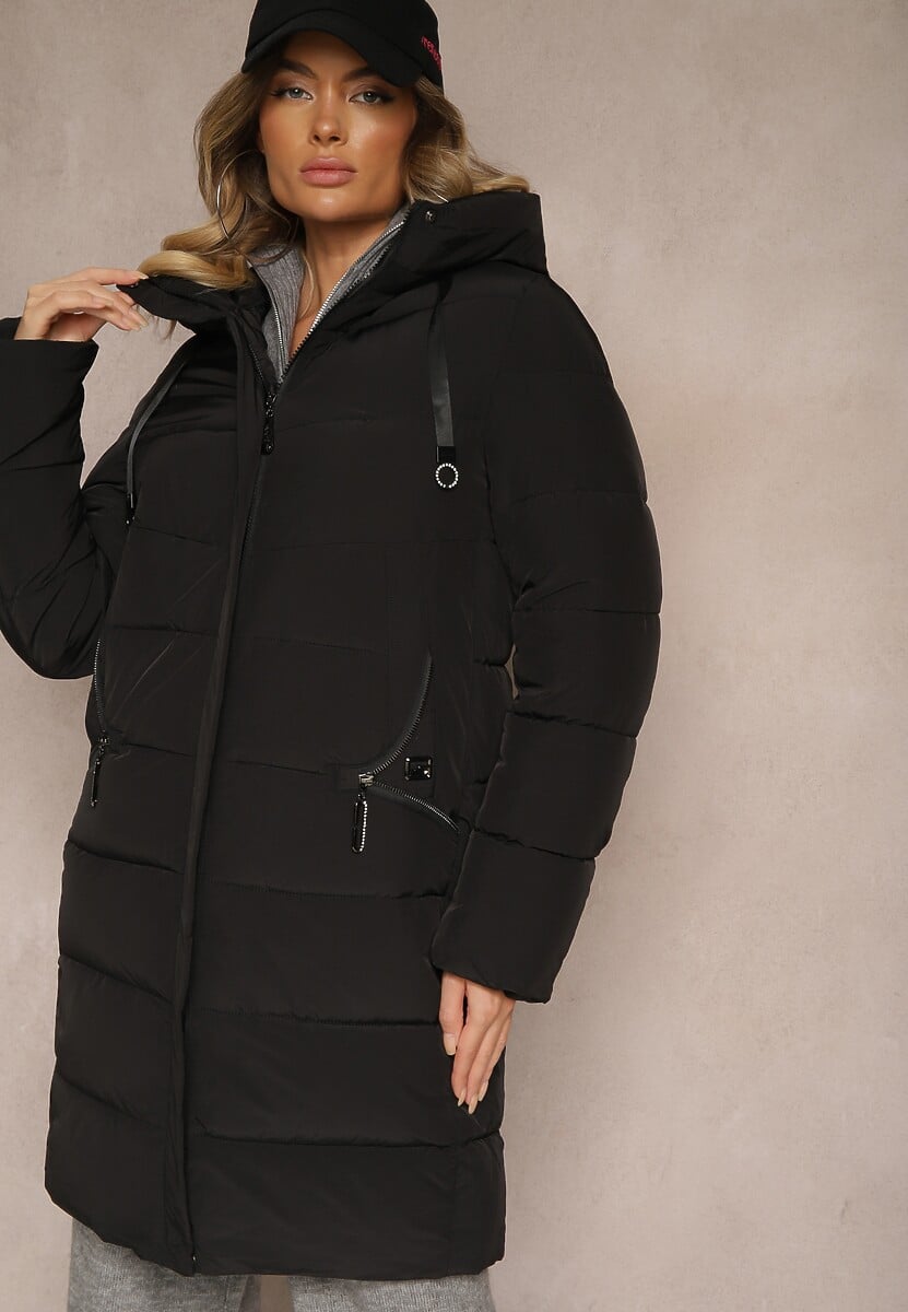 Czarna Kurtka z Pikowanymi Przeszyciami Kapturem i Wysokim Kołnierzem Atinesca