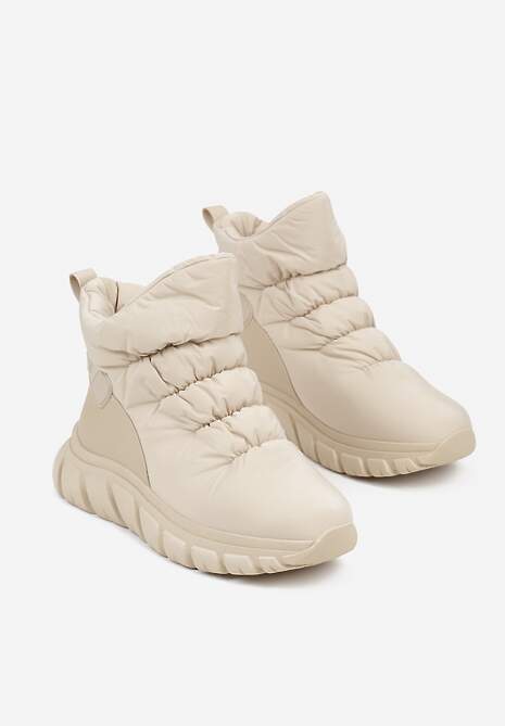 Ciemnobeżowe Śniegowce na Platformie z Tłoczeniem i Pikowaną Cholewką Resisia