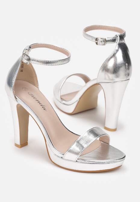 Srebrne Sandały na Słupku z Paskiem ze Sprzączką Sultana