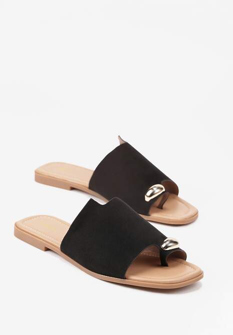 Czarne Klapki Vices w Stylu Japonek Ozdobione Metaliczną Aplikacją Ardellia