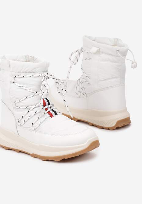 Białe Śniegowce na Niskiej Platformie z Ozdobnie Sznurowaną Cholewką Zinneitha