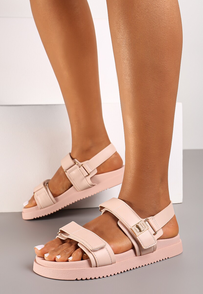 Fuksjowe Sandały na Płaskiej Podeszwie z Metalicznym Wykończeniem Zapinane na Rzepy Eartis