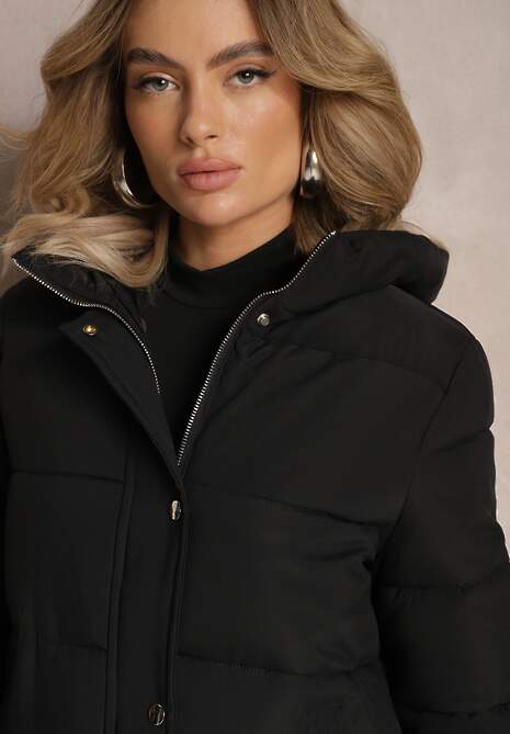 Czarna Pikowana Kurtka z Wsuwanymi Kieszeniami i Nieodpinanym Kapturem Teoga