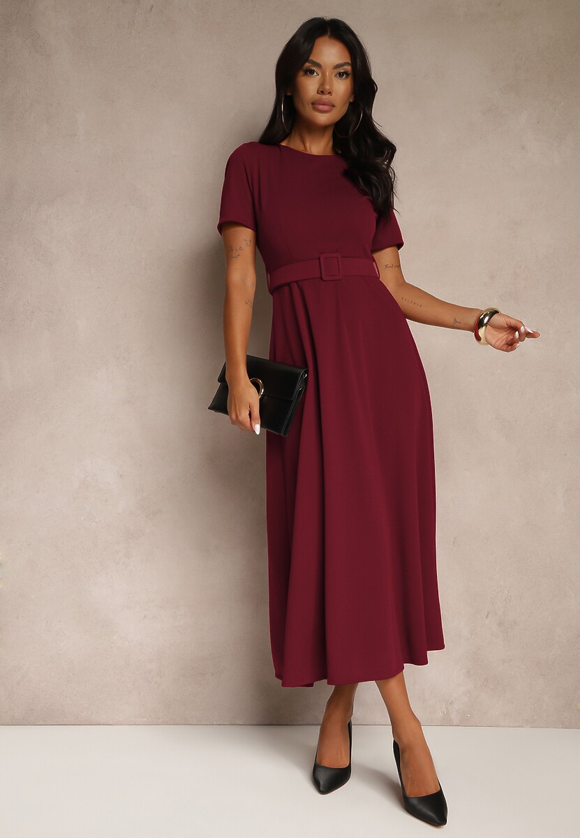 Beżowa Sukienka o Rozkloszowanym Kroju z Ozdobnym Paskiem Desiliena