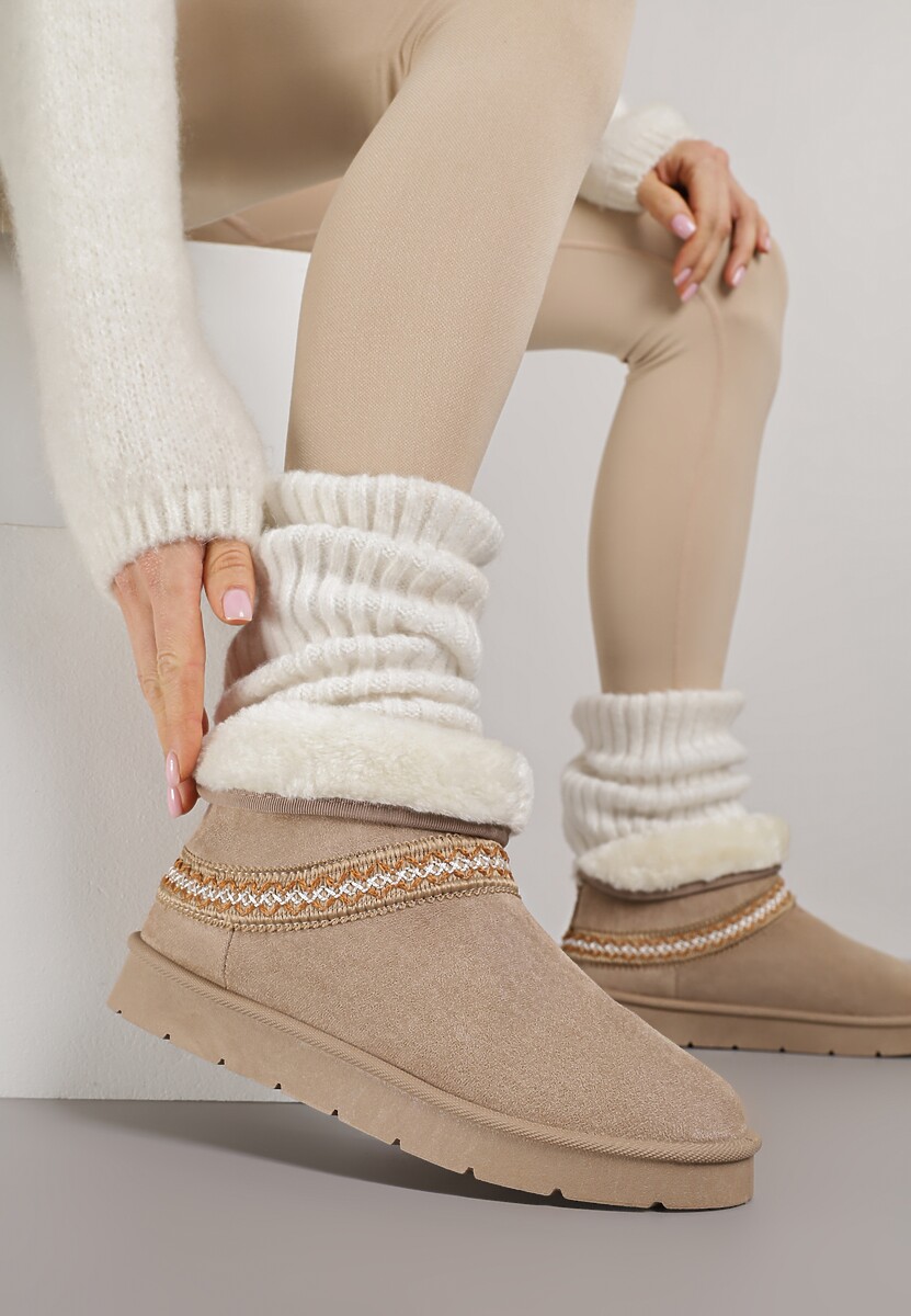 Ciemnobeżowe Rustykalne Śniegowce z Imitacji Zamszu z Haftem i Futerkiem Zetilda