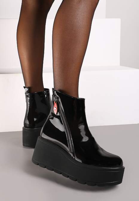 Czarne Lakierowane Botki na Koturnie i Platformie Wykończone Suwakiem Irilorae