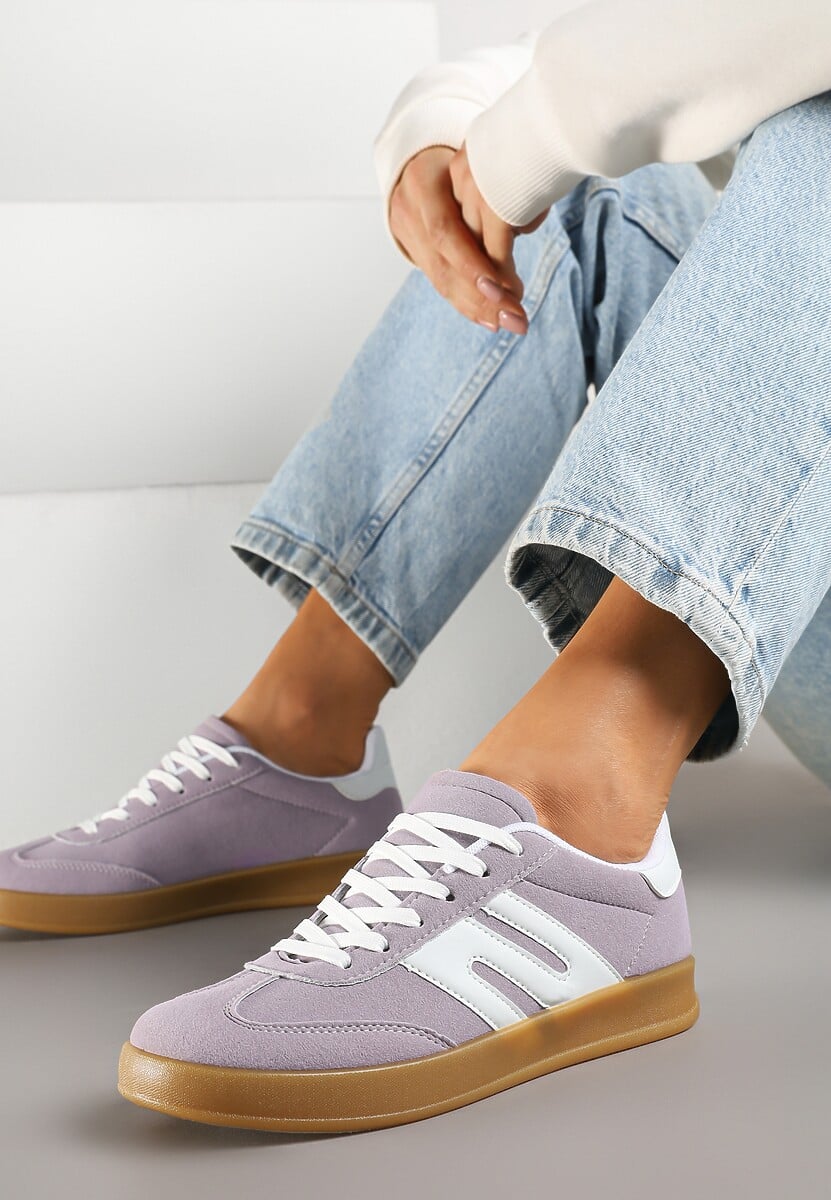 Biało-Czarne Sneakersy Kultowe Tenisówki Zdobione Przeszyciami Eveltewia