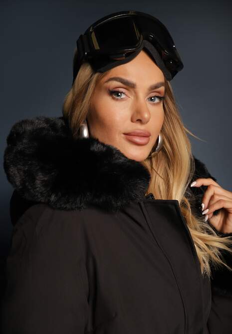 Czarna Dwustronna Kurtka o Fasonie Parki z Kapturem i Odpinanym Futerkiem Nevetalie