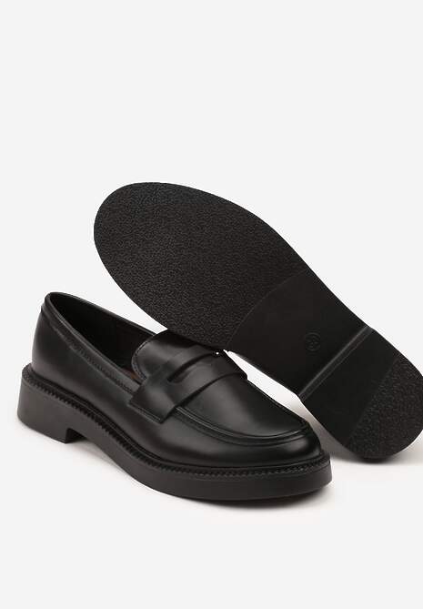 Czarne Mokasyny Vices Ozdobione Przeszyciami Racce