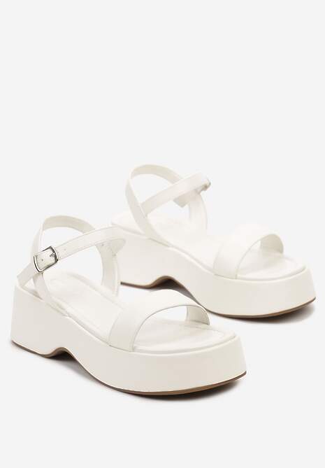 Białe Sandały Zapinane przy Kostce na Niskiej Platformie Tleiana