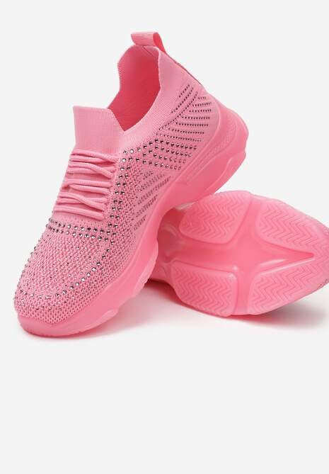 Fuksjowe Sneakersy na Płaskiej Podeszwie Ozdobione Cyrkoniami i Wykończone Perforacją Quilila