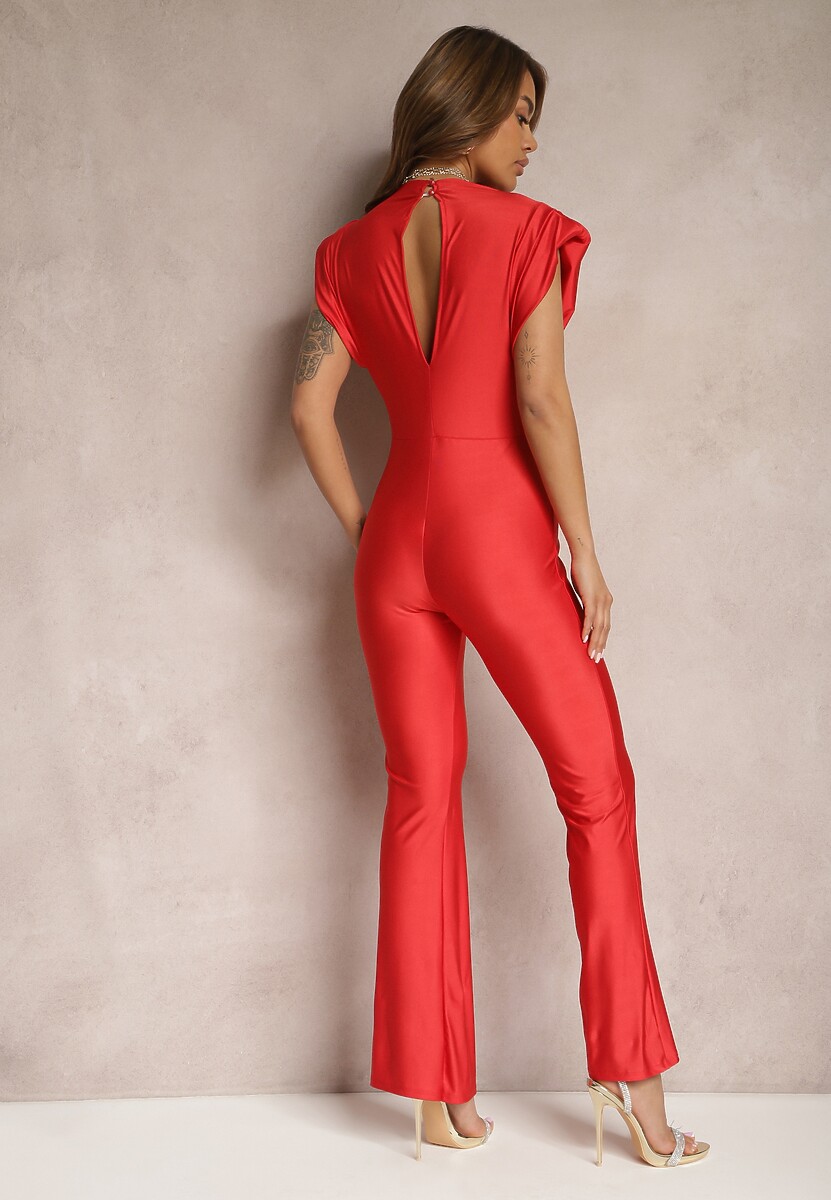 Czerwony Elegancki Kombinezon z Poduszkami w Ramionach i Rozszerzonymi Nogawkami Demilli