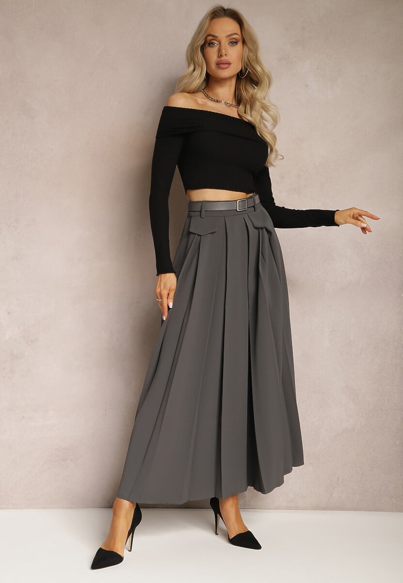 Czarna Plisowana Spódnica o Rozkloszowanym Fasonie z Paskiem Madranima