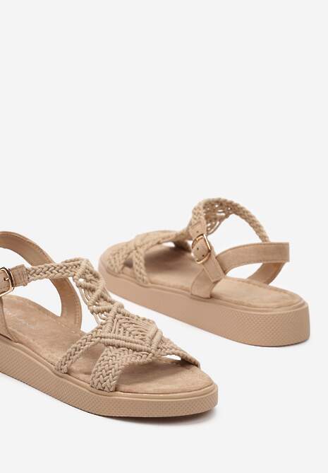 Ciemnobeżowe Klasyczne Sandały na Płaskiej Podeszwie z Ażurowym Zdobieniem i Zapięciem przy Kostce Moonque