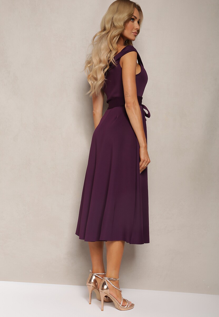 Ciemnofioletowa Sukienka Wieczorowa Hiszpanka z Materiałowym Paskiem Yellia