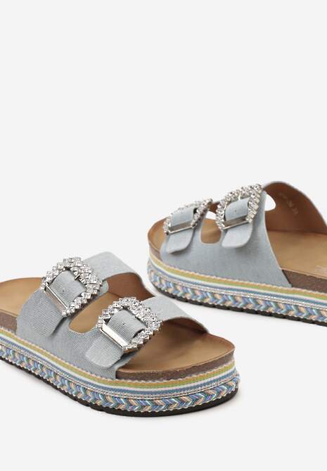 Jasnoniebieskie Płaskie Klapki z Klamrami i Cyrkoniami Minnia