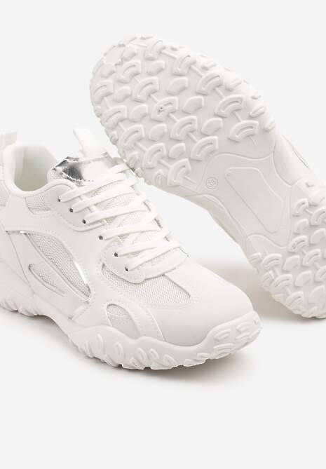 Białe Sneakersy Ozdobione Tłoczoną Cholewką Pillitha