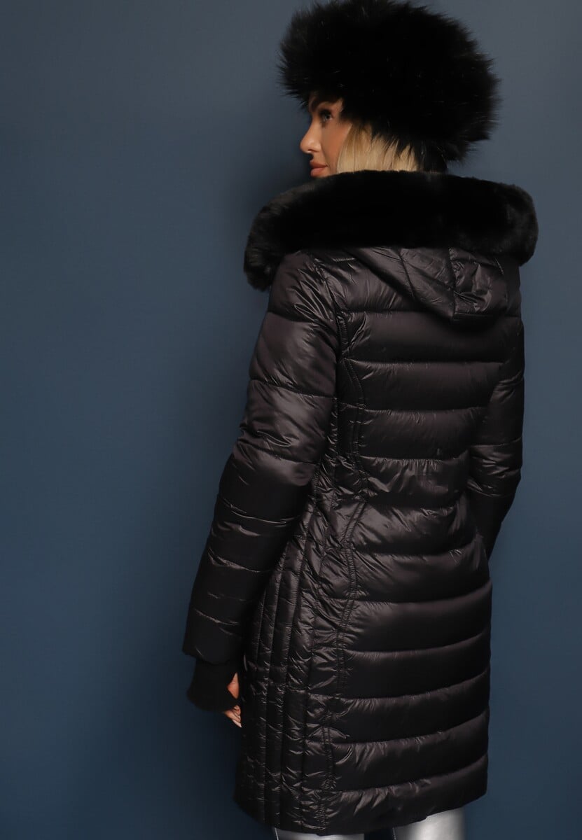 Czarna Kurtka Długa Pikowana z Kapturem Yine