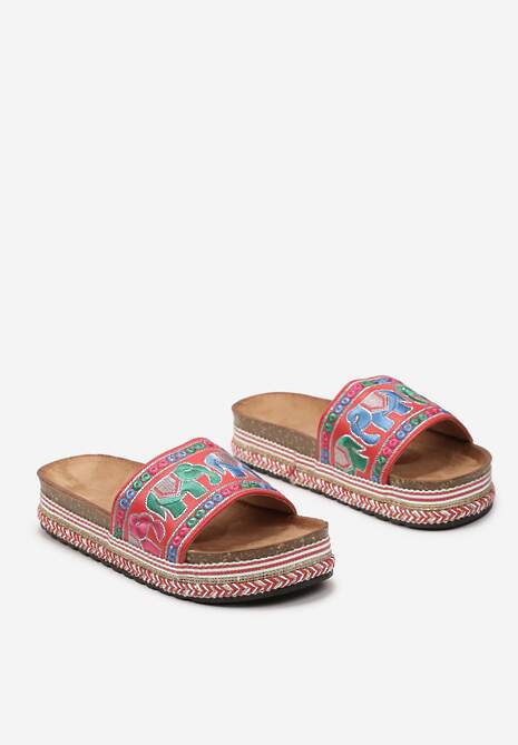 Czerwone Klapki na Podeszwie w Paski z Haftowanym Motywem Słoni Istgare