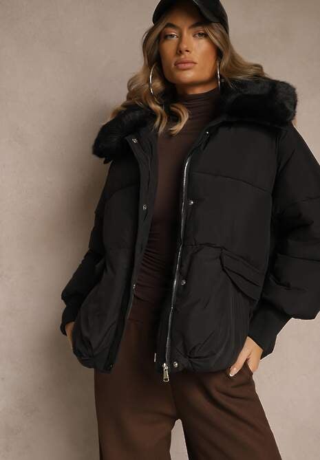 Czarna Pikowana Kurtka Oversize z Futerkiem i Wysokimi Ściągaczami Nalinessa