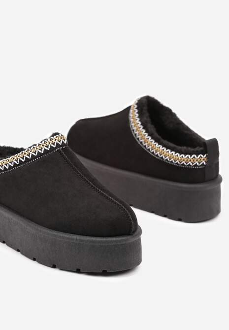 Czarne Śniegowce z Haftowanym Paseczkiem na Platformie Iridalia