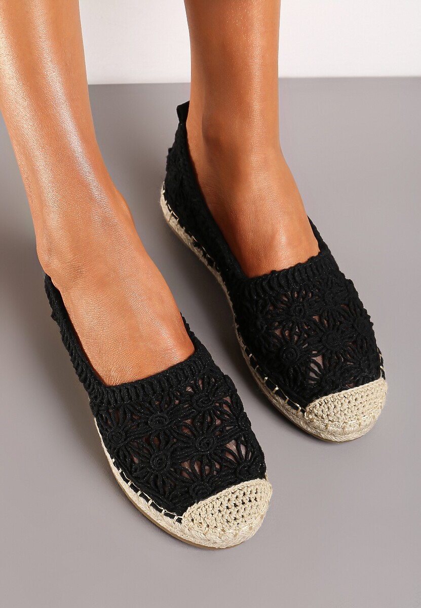 Czarne Espadryle na Plecionej Podeszwie z Ażurową Cholewką z Kwiatami Wavelet