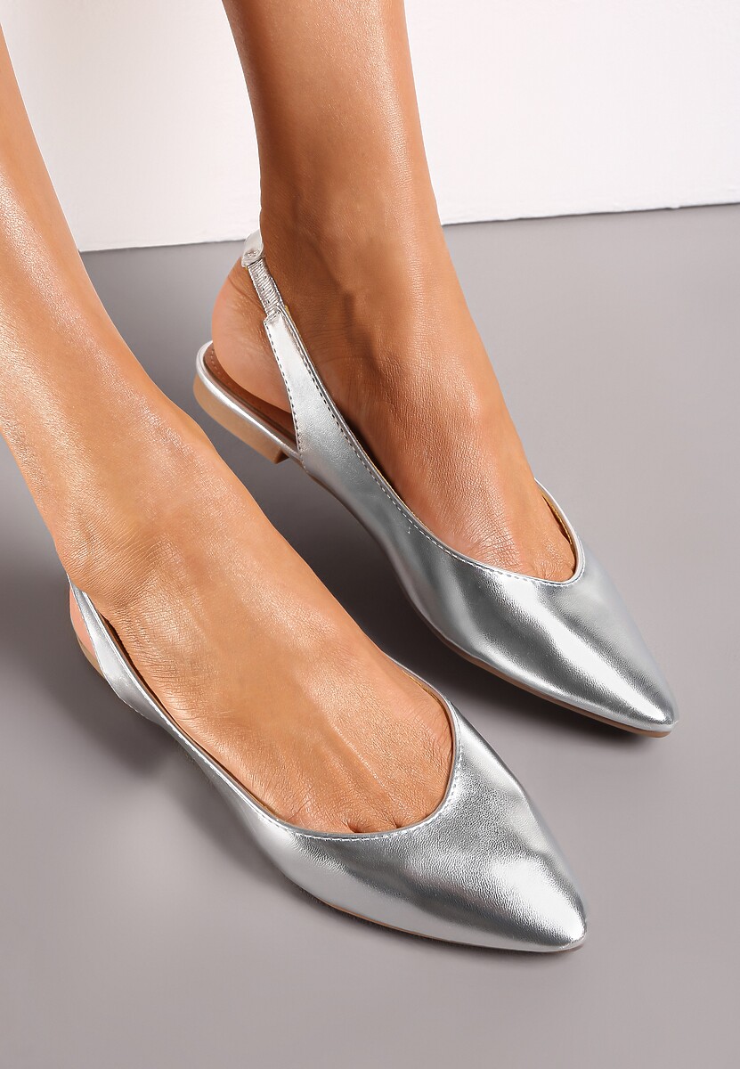 Srebrne Sandały z Odkrytą Piętą i Noskiem Typu Migdałek Nemegoria