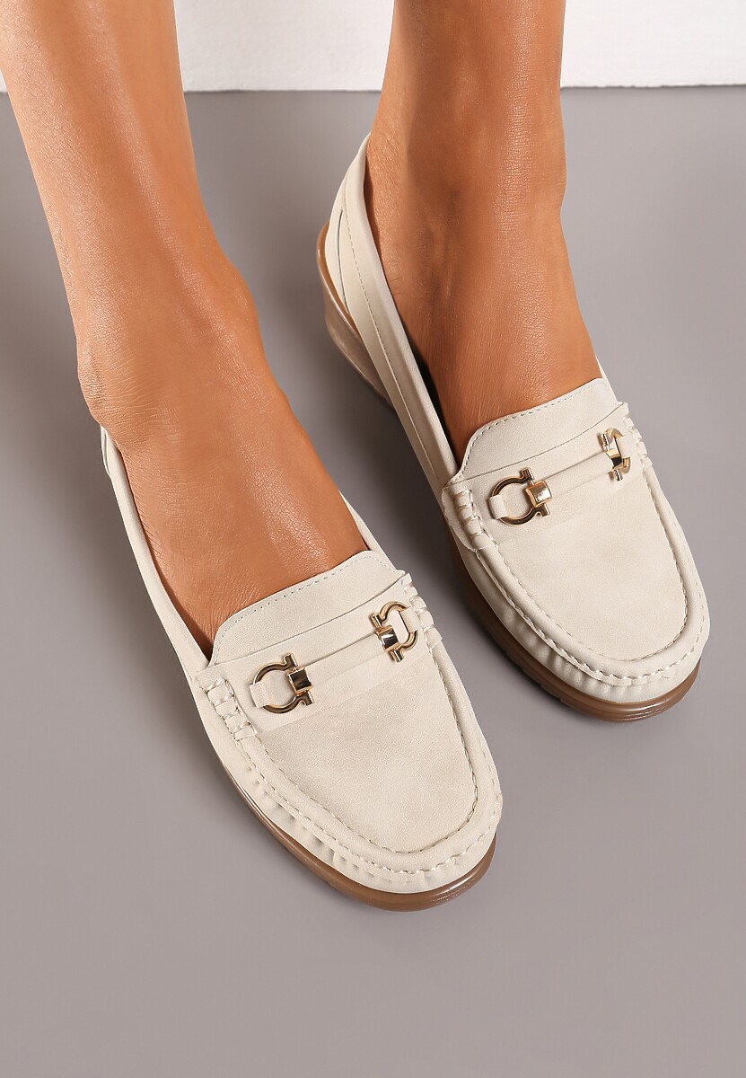 Beżowe Półbuty Mokasyny na Koturnie z Metaliczną Ozdobą Dalisha