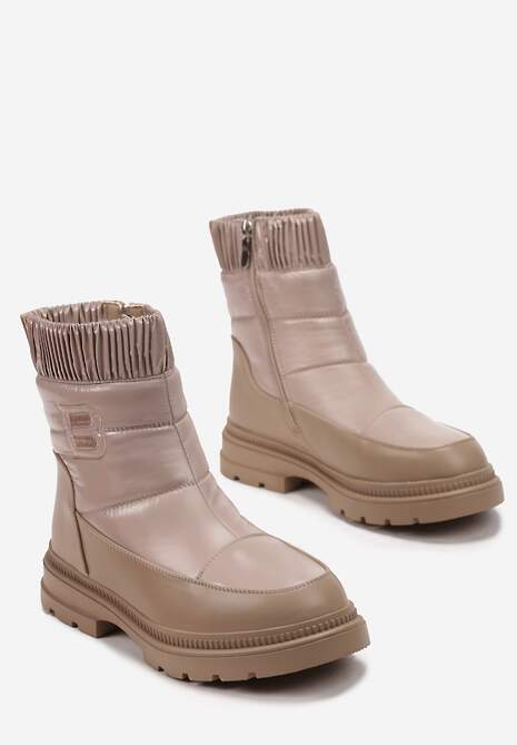 Beżowe Śniegowce na Płaskiej Podeszwie z Ozdobną Naszywką i Ściągaczem Dolcezza