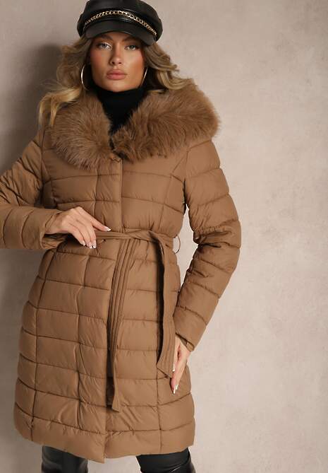 Brązowa Kurtka Pikowana Wiązana w Talii z Futerkiem Odpinanym na Kapturze Firinka