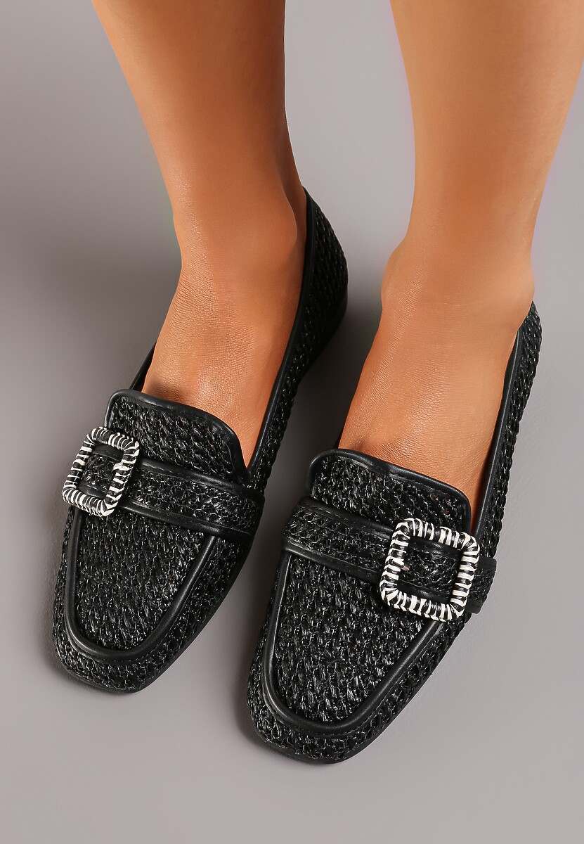 Czarne Mokasyny z Szeroką Klamrą Nawina