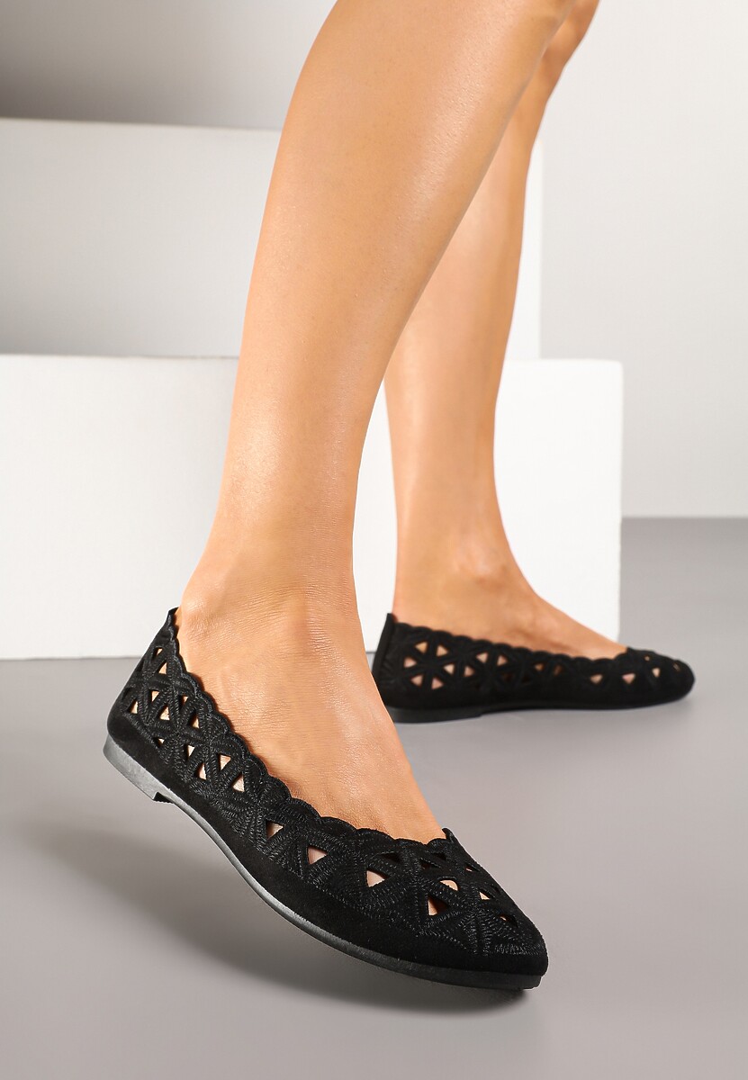 Czarne Balerinki Vices z Ażurowymi Wycięciami Naneria