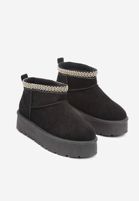 Czarne Śniegowce na Platformie z Haftem przy Cholewce Sewnera