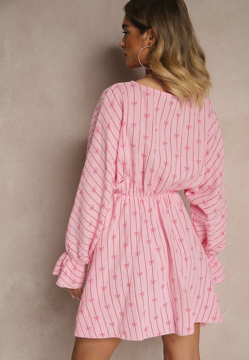 Fuksjowa Sukienka z Bawełny ze Wzorem Kokardek i Pasków Avelriti