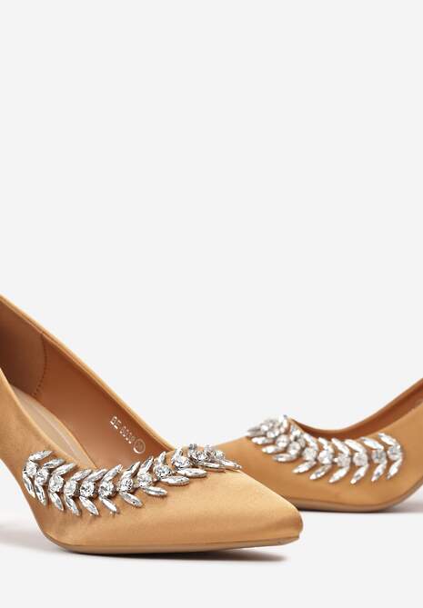 Złote Satynowe Szpilki Ozdobione Kompozycją z Kryształków Nazasa